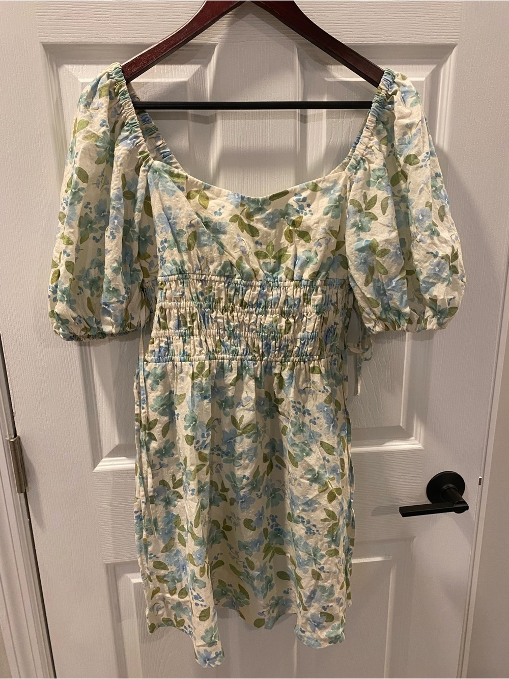 NWT Peony Floral Puff-Sleeve Mini Dress - Medium